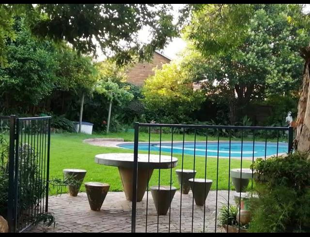 1 BEDROOM PROPERTY TO RENT IN HAMBERG